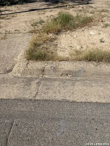 933 Concho Eagle Pass, TX 78852