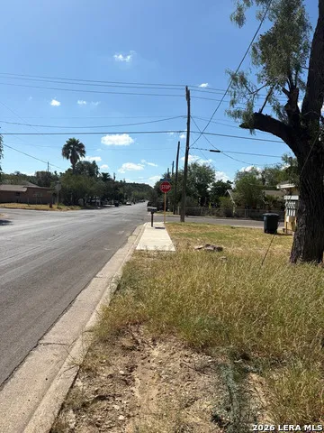 933 Concho Eagle Pass, TX 78852