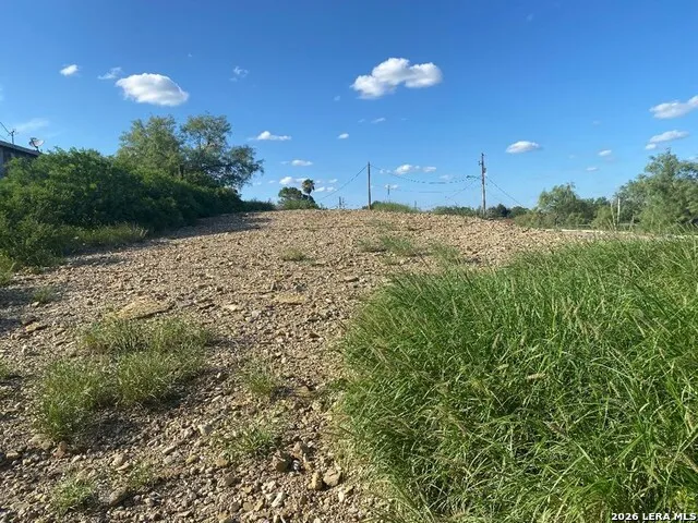 1117 Calle Baltica Eagle Pass, TX 78852