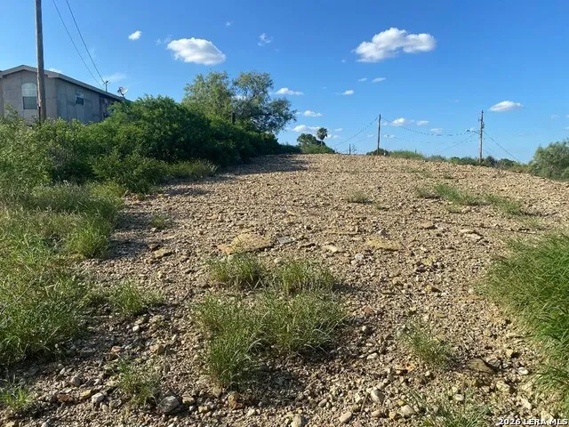 1117 Calle Baltica Eagle Pass, TX 78852
