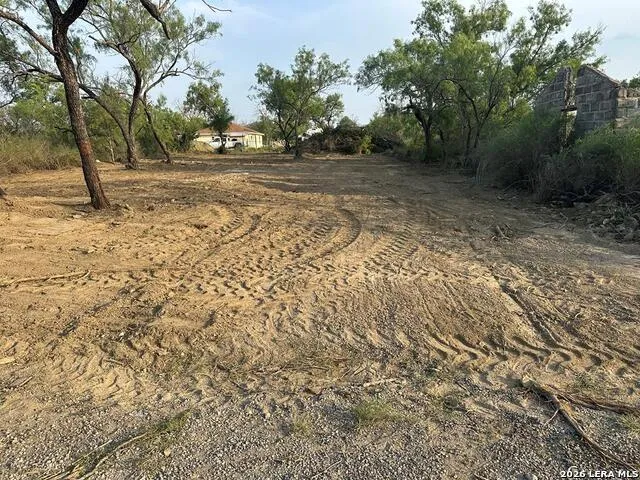 347 Washington St. El Indio, TX 78860