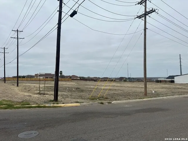 2386 Veterans Blvd Eagle Pass, TX 78852