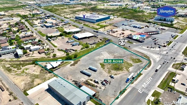 2995 E Main Eagle Pass, TX 78852