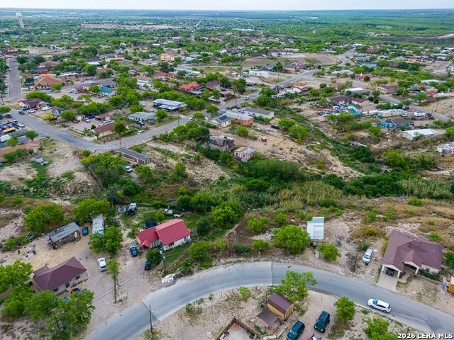 1928 Vista Bonita Dr. Eagle Pass, TX 78852