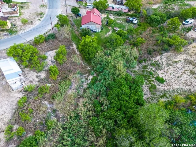 1928 Vista Bonita Dr. Eagle Pass, TX 78852