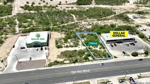 3237 Del Rio Blvd