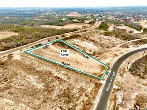 204 Paseo Del Lago