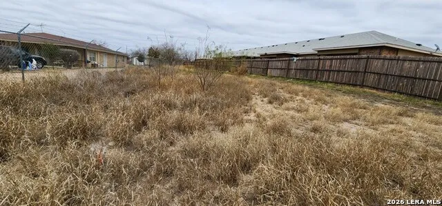 186 Quail Valley Dr. Eagle Pass, TX 78852