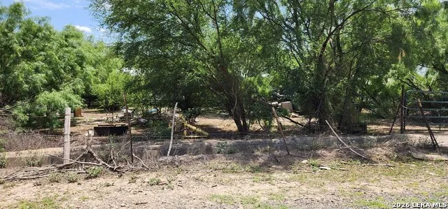 1542 Moses Rd. Quemado, TX 78877