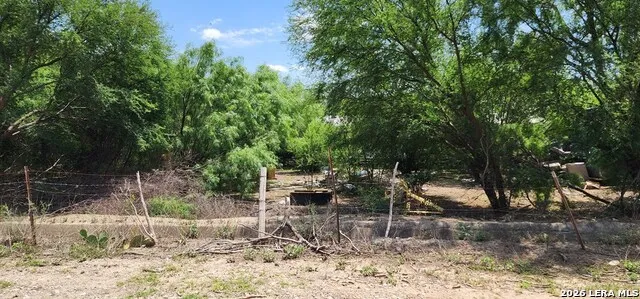 1542 Moses Rd. Quemado, TX 78877