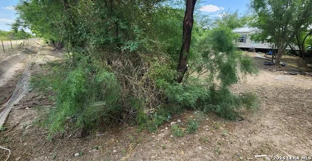 1542 Moses Rd. Quemado, TX 78877