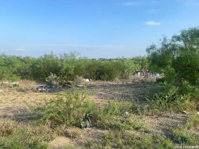 231 Ghost Rider Dr Eagle Pass, TX 78852