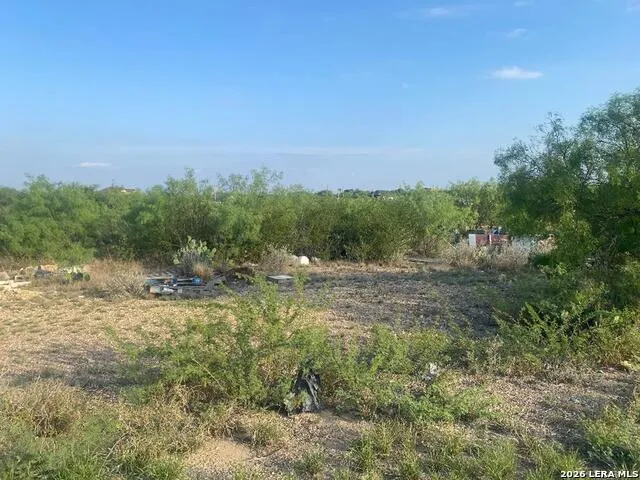 231 Ghost Rider Dr Eagle Pass, TX 78852