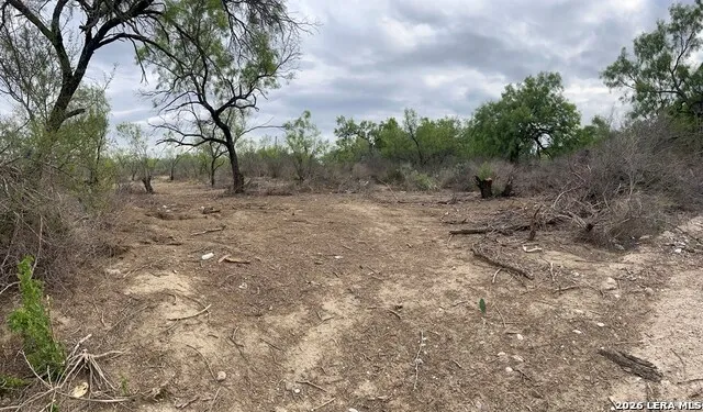 231 Roosevelt St. El Indio, TX 78860