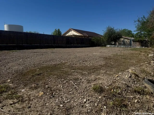 849 Callejon Nevisca Eagle Pass, TX 78852