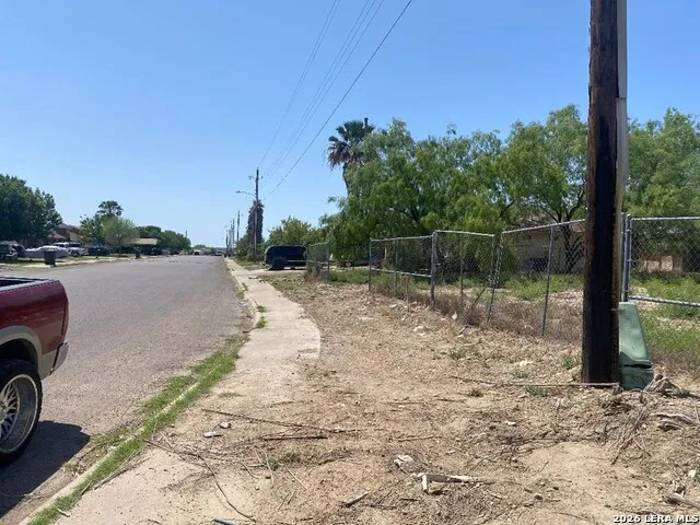 140 BALCONES BLVD Eagle Pass, TX 78852