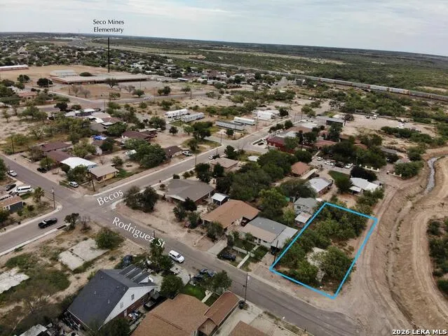 2662 Rodriguez St. Eagle Pass, TX 78852