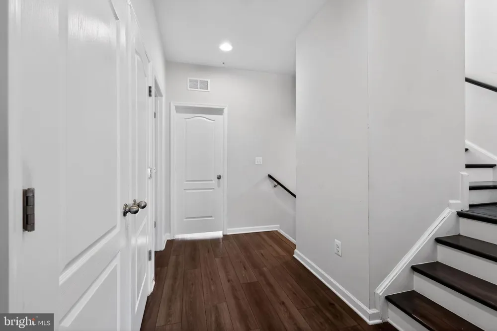 1027 OVERLOOK WAY Laurel, MD 20707