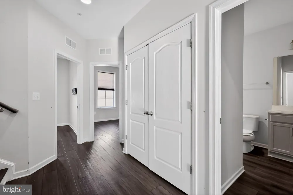 1027 OVERLOOK WAY Laurel, MD 20707