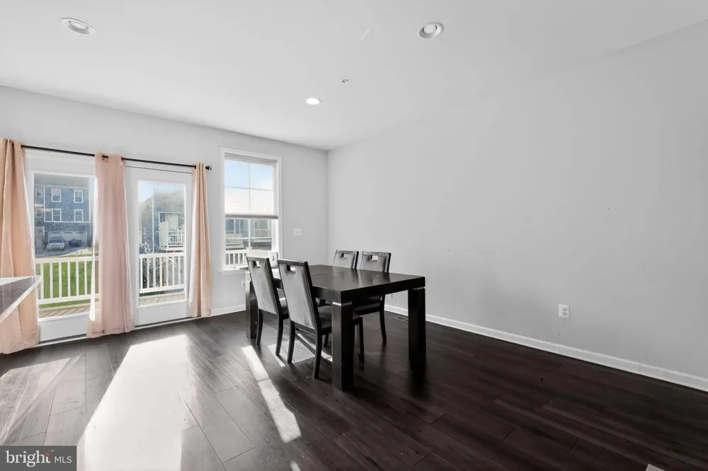 1027 OVERLOOK WAY Laurel, MD 20707