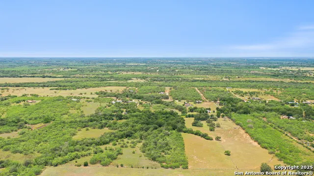 699 McKnight Seguin, TX 78155