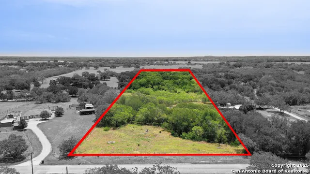 699 McKnight Seguin, TX 78155