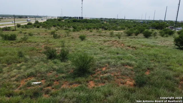 2200 S INTERSTATE 35 Cotulla, TX 78014