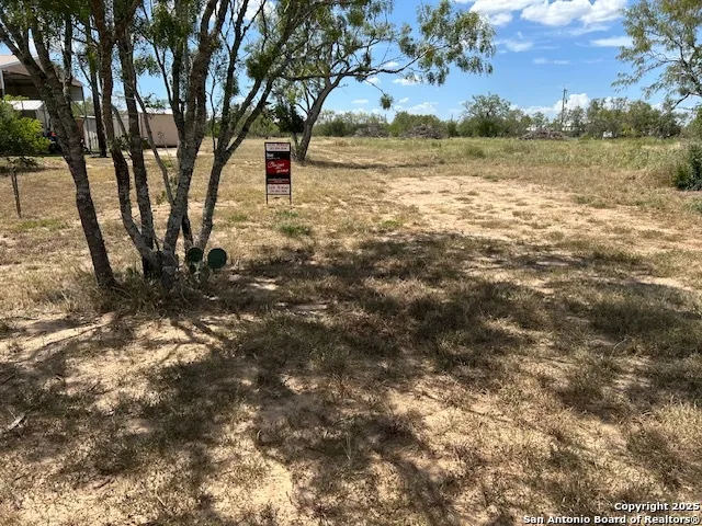 2042 Good Luck Seguin, TX 78155
