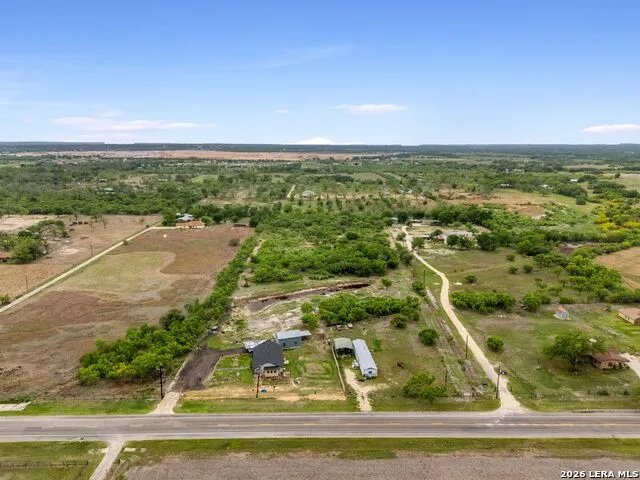 17272 Fm 463 Natalia, TX 78059