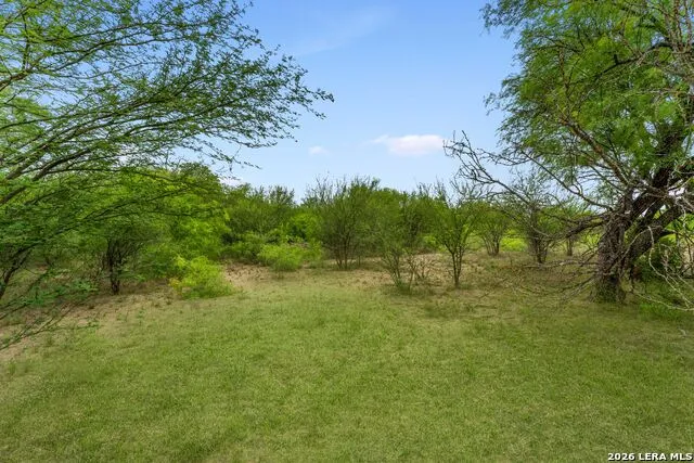 17272 Fm 463 Natalia, TX 78059