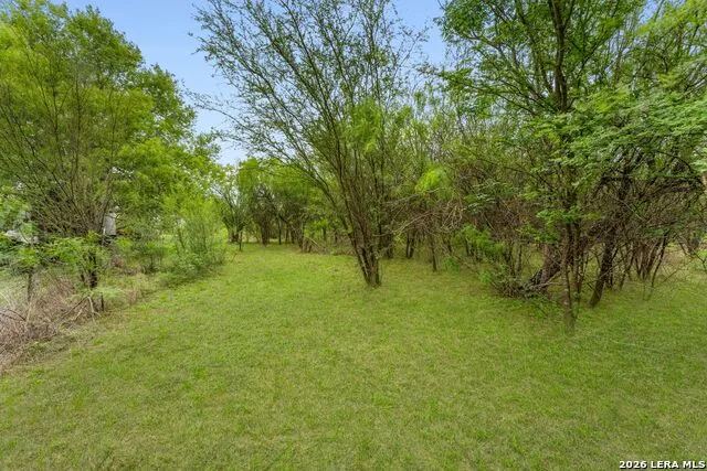 17272 Fm 463 Natalia, TX 78059