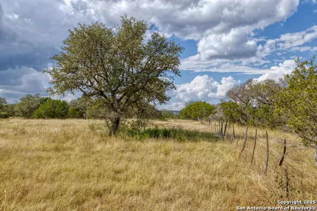 2554 CR 380 Barksdale, TX 78828