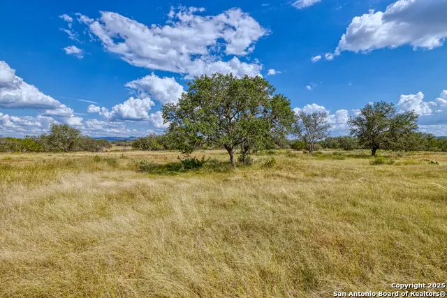 2554 CR 380 Barksdale, TX 78828