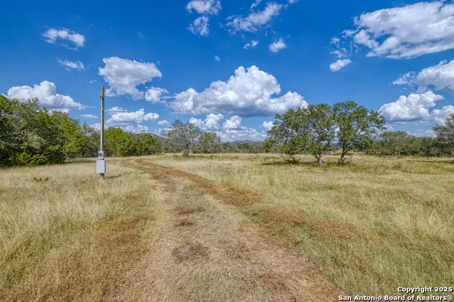 2554 CR 380 Barksdale, TX 78828