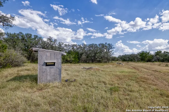 2554 CR 380 Barksdale, TX 78828