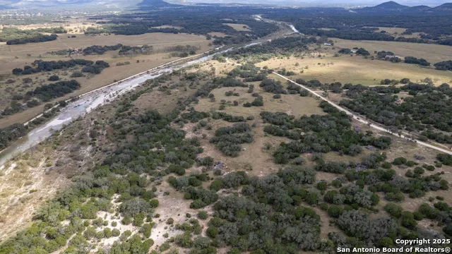 2554 CR 380 Barksdale, TX 78828