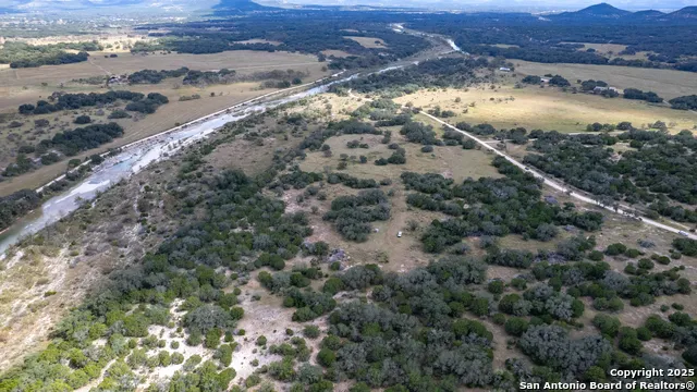 2554 CR 380 Barksdale, TX 78828