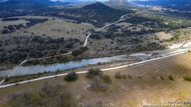 2554 CR 380 Barksdale, TX 78828