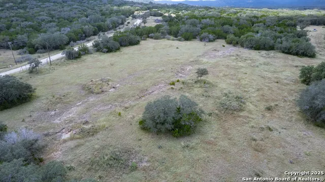 2554 CR 380 Barksdale, TX 78828