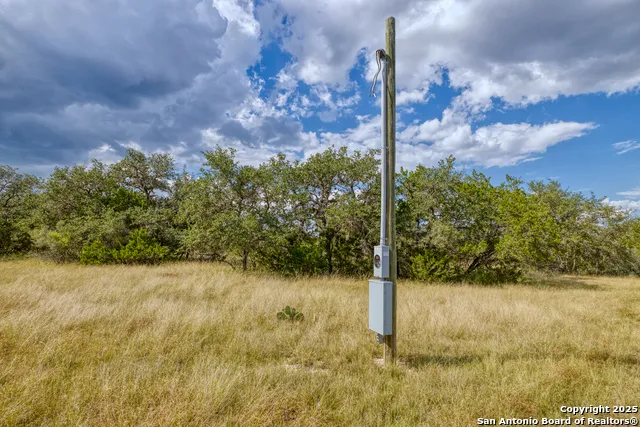 2554 CR 380 Barksdale, TX 78828