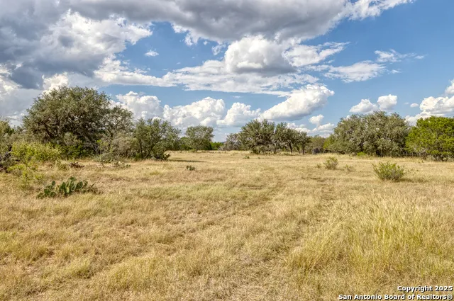 2554 CR 380 Barksdale, TX 78828
