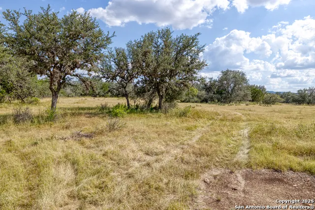 2554 CR 380 Barksdale, TX 78828