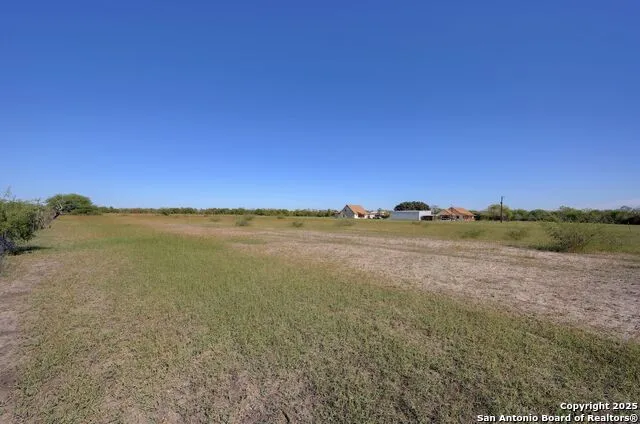 TBD CR 5718 E Natalia, TX 78059