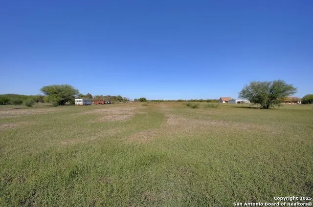 TBD CR 5718 E Natalia, TX 78059