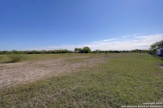 TBD CR 5718 E Natalia, TX 78059