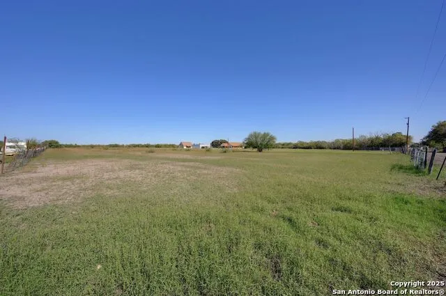 TBD CR 5718 E Natalia, TX 78059