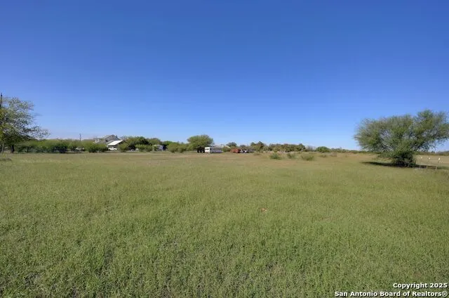 TBD CR 5718 E Natalia, TX 78059