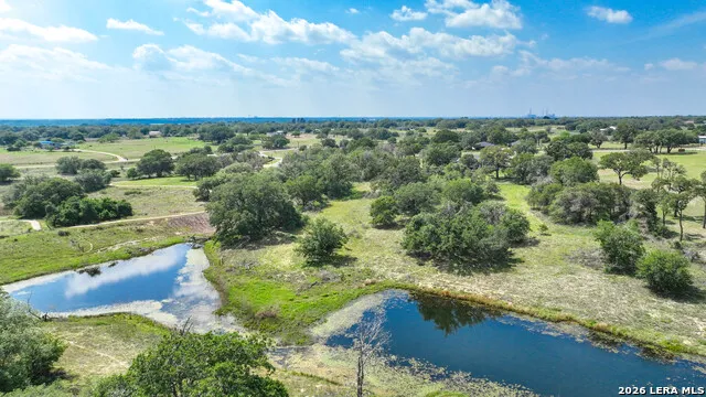 108 Misty Bend Floresville, TX 78114