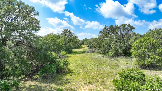 108 Misty Bend Floresville, TX 78114