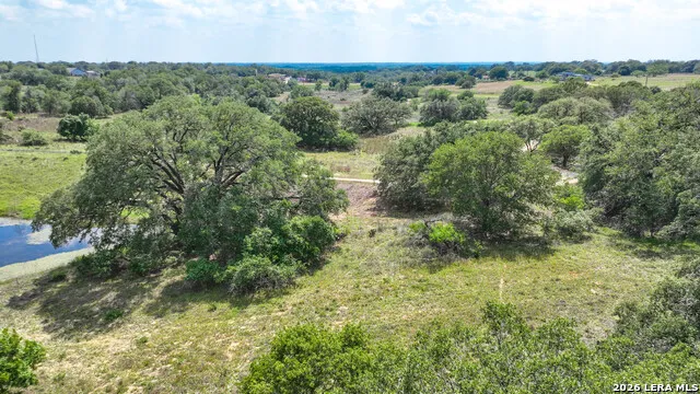 108 Misty Bend Floresville, TX 78114